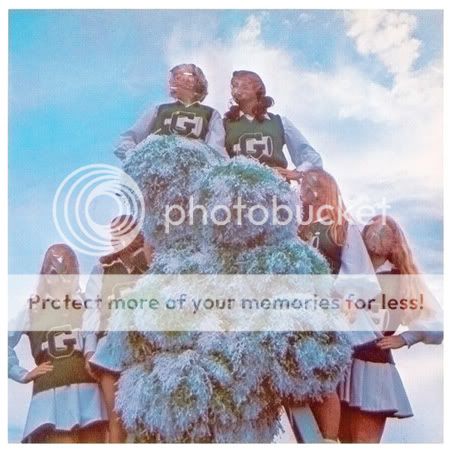 Sleigh Bells – Treats